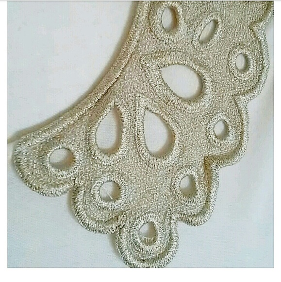 🌹 KIMCHI BLUE | Cream and Gold Blouse - Picture 5 of 8